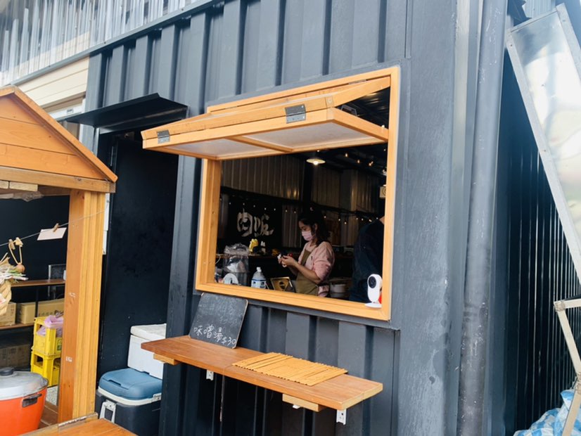 北投 誠徵餐飲假日工讀生（奇岩站旁邊）