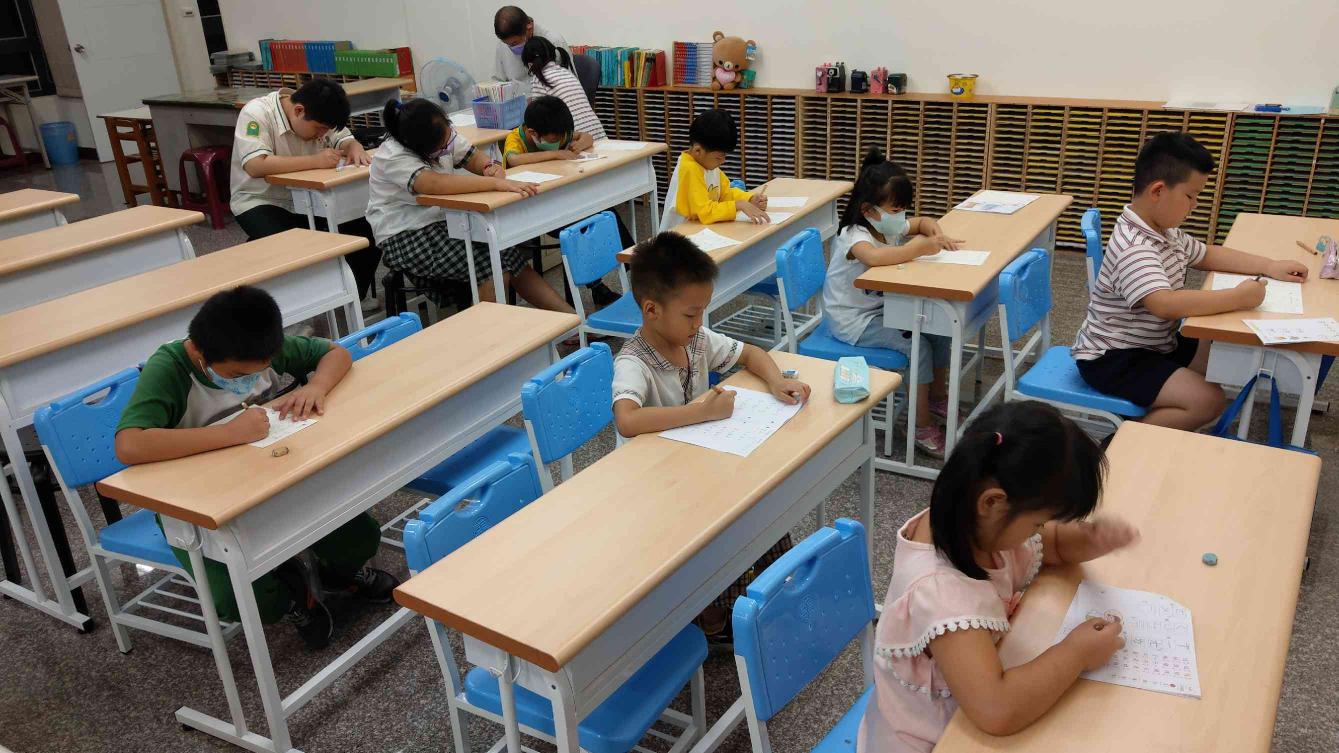 補習班時薪助理 無經驗可