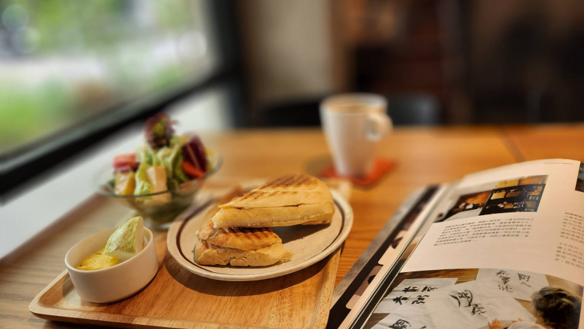 質感咖啡店 長期平/假日兼職人員（不限在學學生）