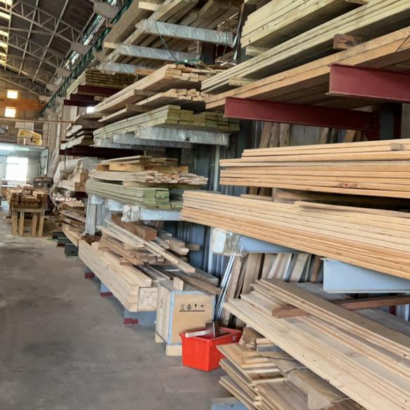 木板裁切備貨人員