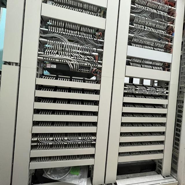 高雄電子廠區室內網路配線佈線、硬體設置安裝（無經驗可、有空調）