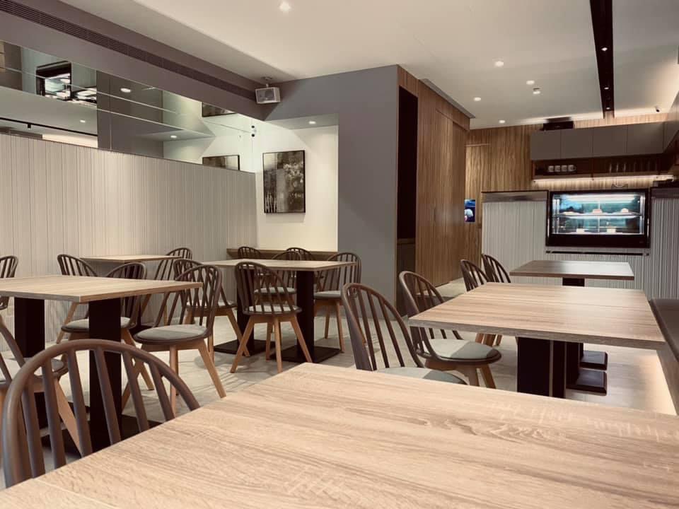 徵假日外場早班工讀生