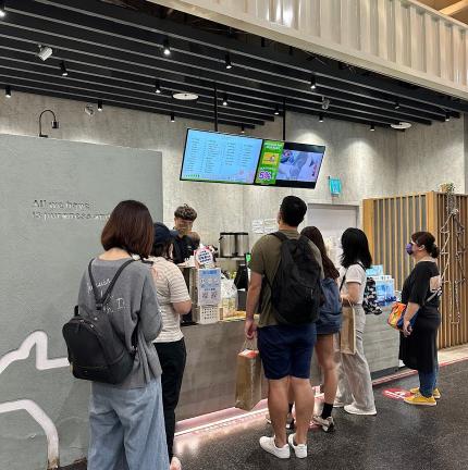 迷客夏板橋車站店 早班、晚班外場人員 早班內場煮茶人員