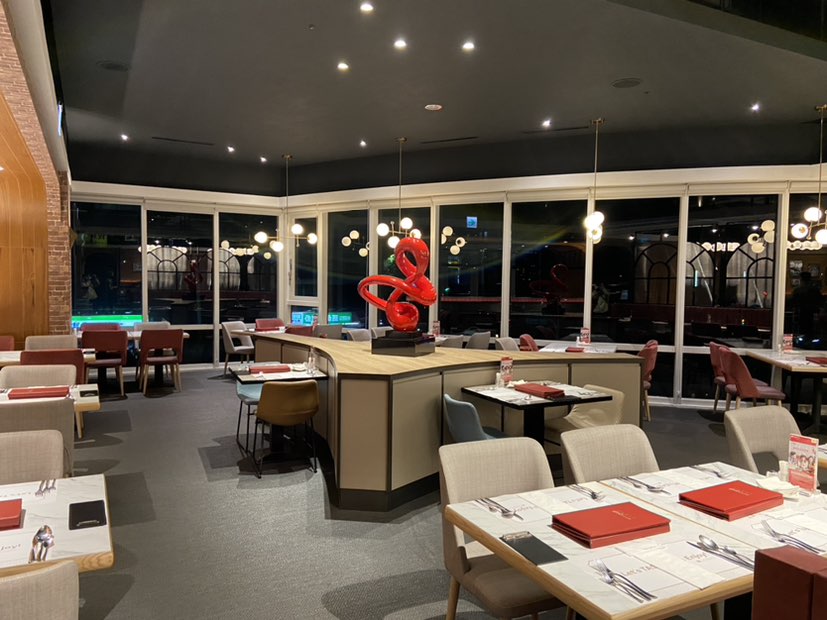 西堤牛排中科店徵早晚班外場工讀生