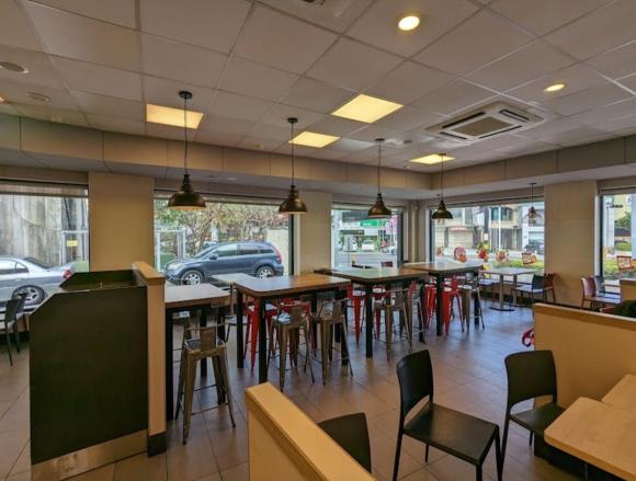 彰化中山🍗🍗肯德基～歡迎你～