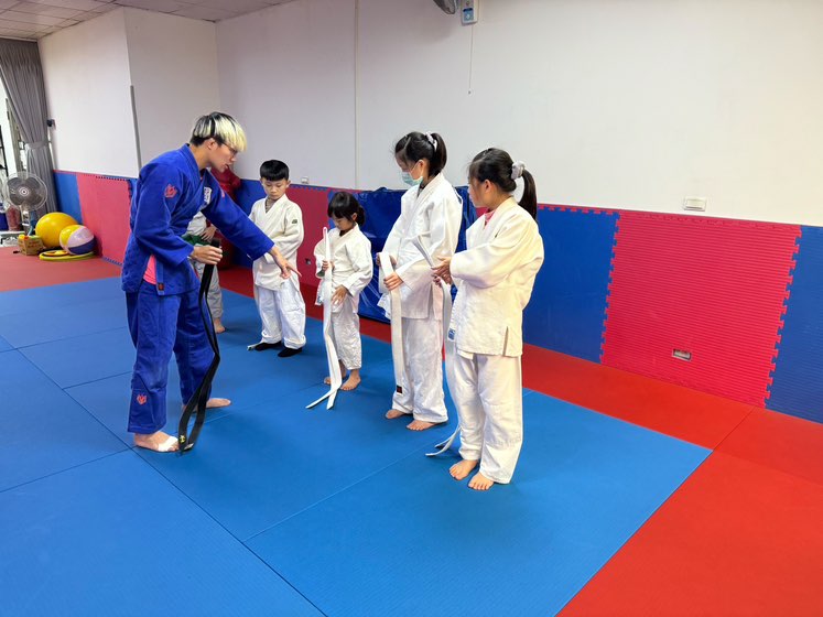 假日兼職柔道教練