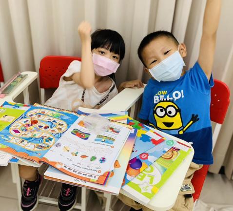 長期全美語授課老師（CEFR C2、有教師證）_至少兩年