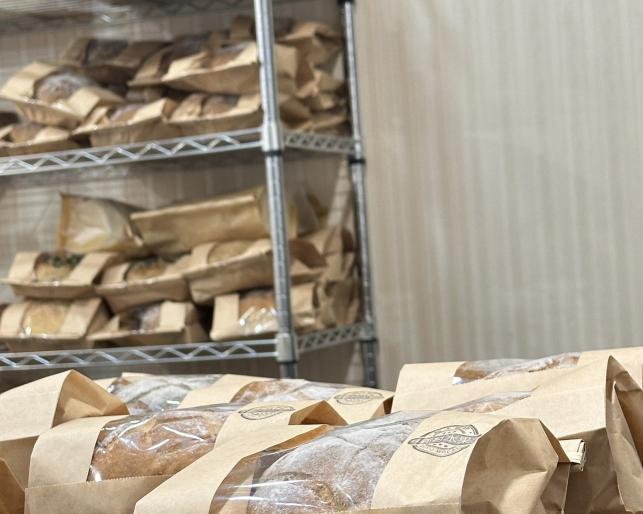 誠徵麵包師傅及學徒（可兼職後轉正）