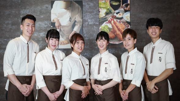 【杏子豬排-台中秀泰店】內外場兼職人員#時薪$205~$250#加碼假日津貼