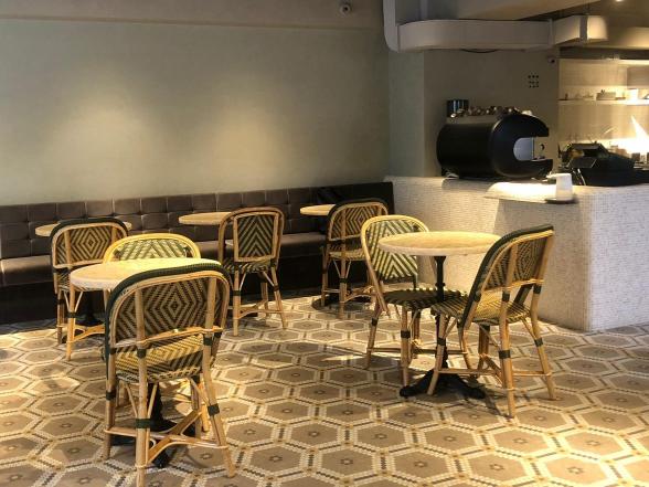 精品咖啡廳服務人員