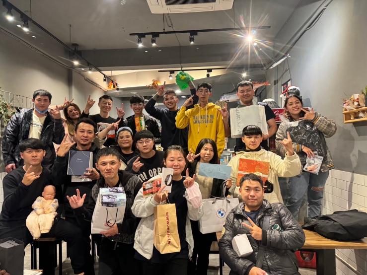 【早班工讀固定】氣氛好不硬撐＋時薪210起｜外場（站前）