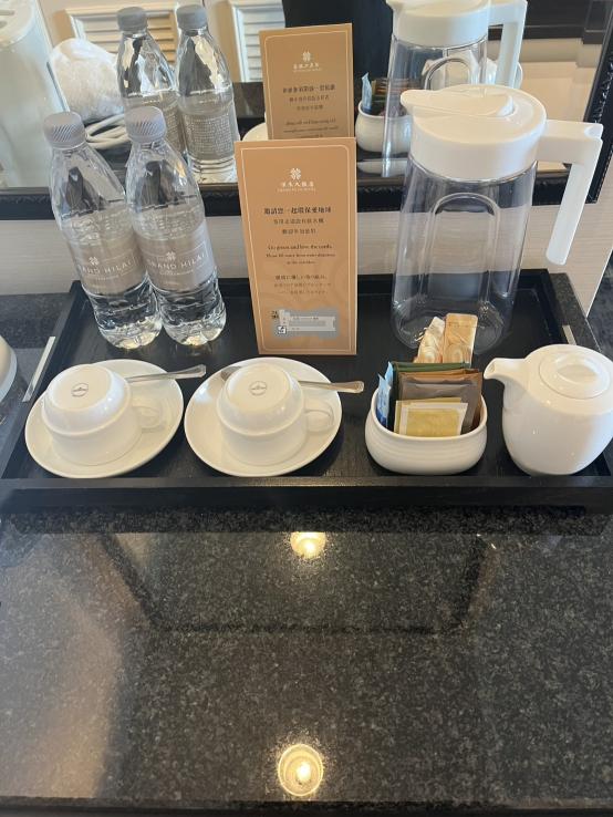 【飯店房務人員】薪資40000起/高雄前金/需經驗