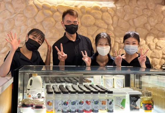 雪坊優格和平信安店徵長期晚班服務人員