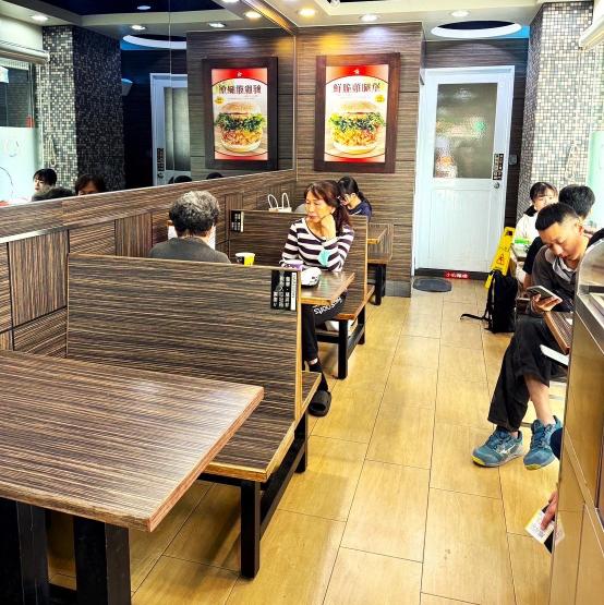 丹丹漢堡【建國門市】 早、中、晚班夥伴 (計時)