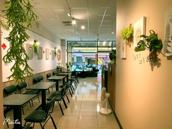 早自己-假日 廚房工讀生