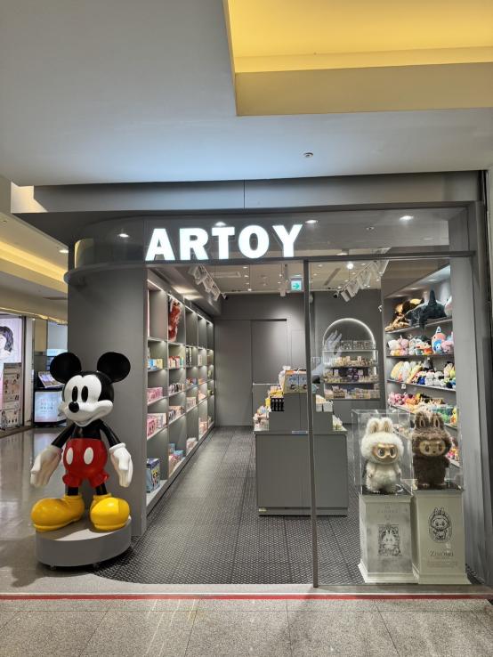 【信義商圈】時薪$210元起｜盒玩門市｜假日計時人員-威秀店