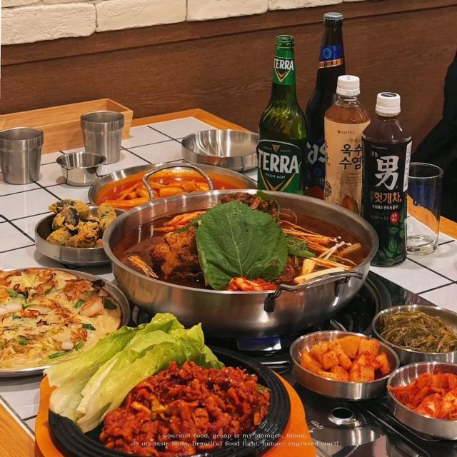 韓式料理/馬鈴薯排骨湯/東區