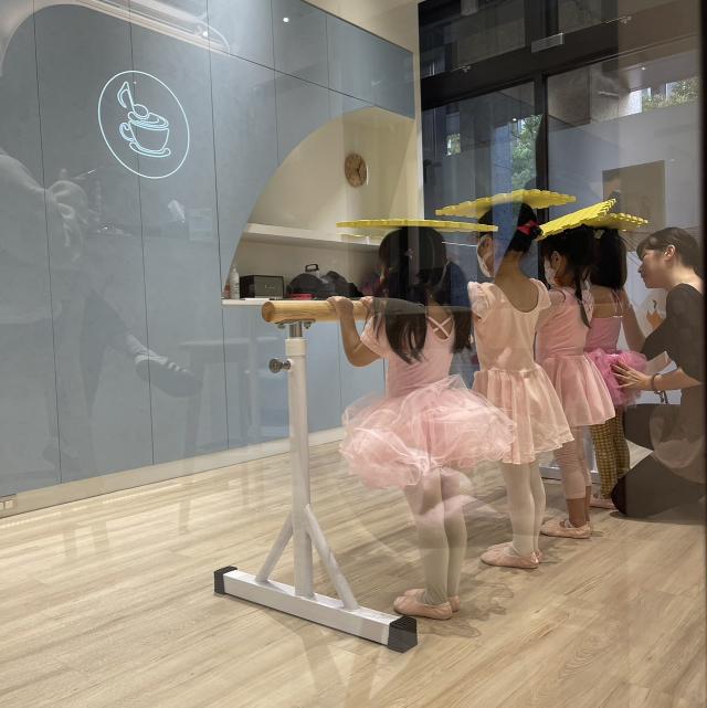 才藝補習班行政人員