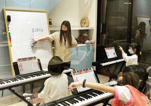 才藝補習班行政人員