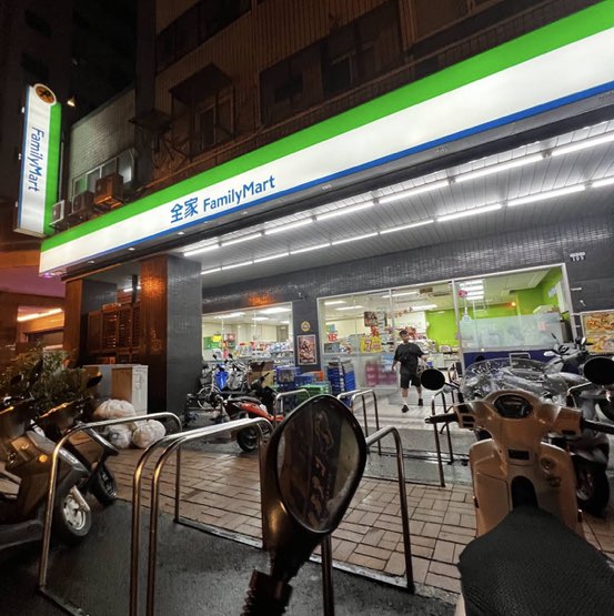 全家太平樹孝店晚班人員