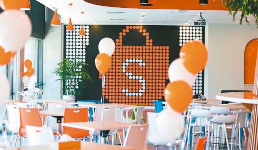 【彌陀中山 - 智取店】🦐蝦皮門市店員✨ #薪資高 #可跨店支援 #完整教育訓