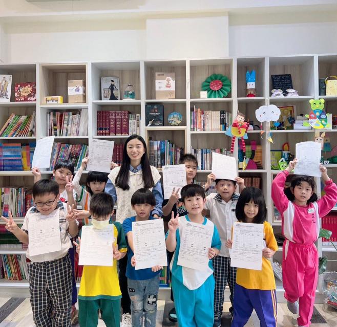 二年級課輔導師（平日12-19/ 週二13-19:30）