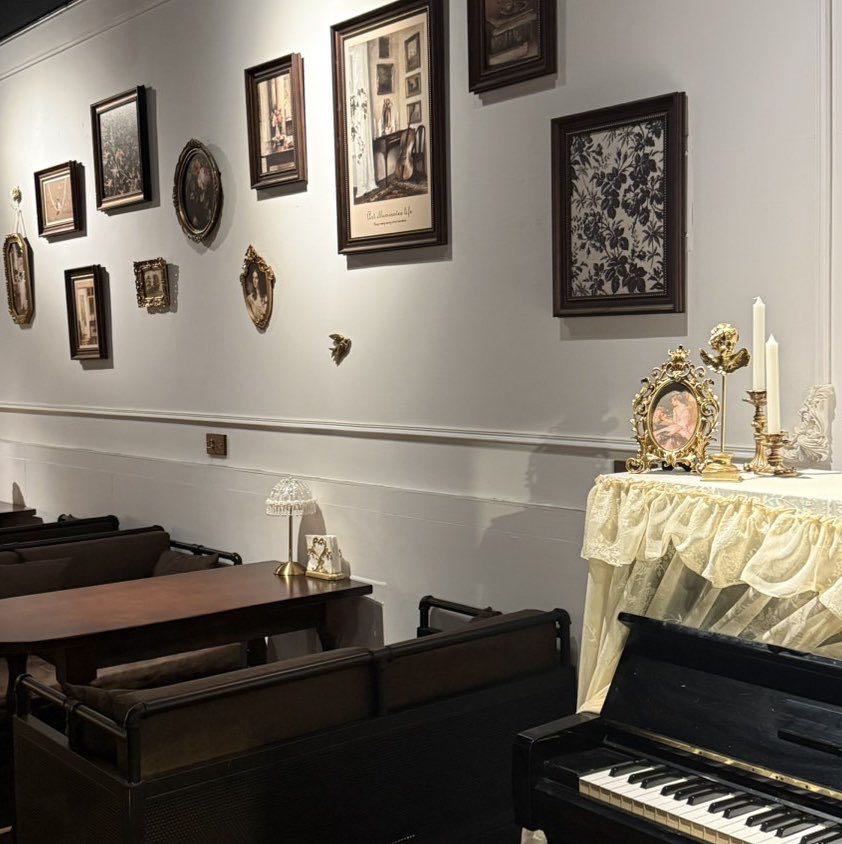 餐酒館應徵公關人員