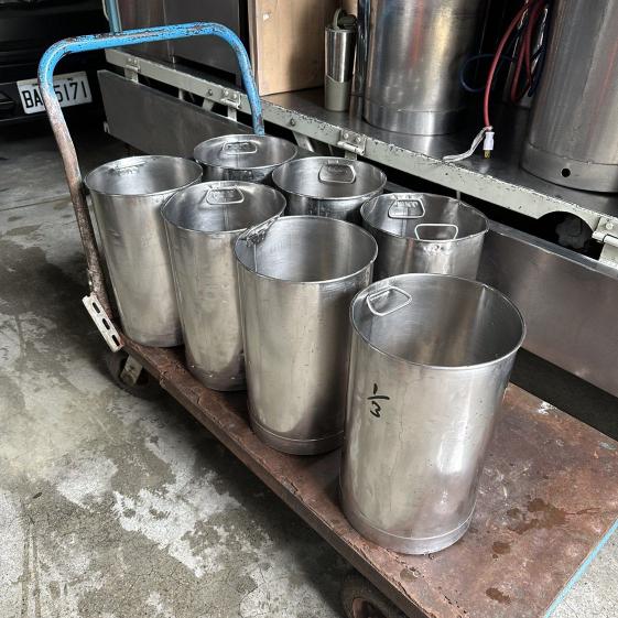 中班時段人員230元