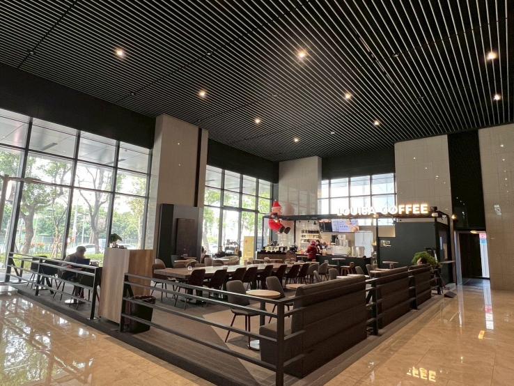 Y-暉👉在職中不方便面試看這邊【可視訊面試】南區光學鏡片大廠👉周休二日👉不來可惜