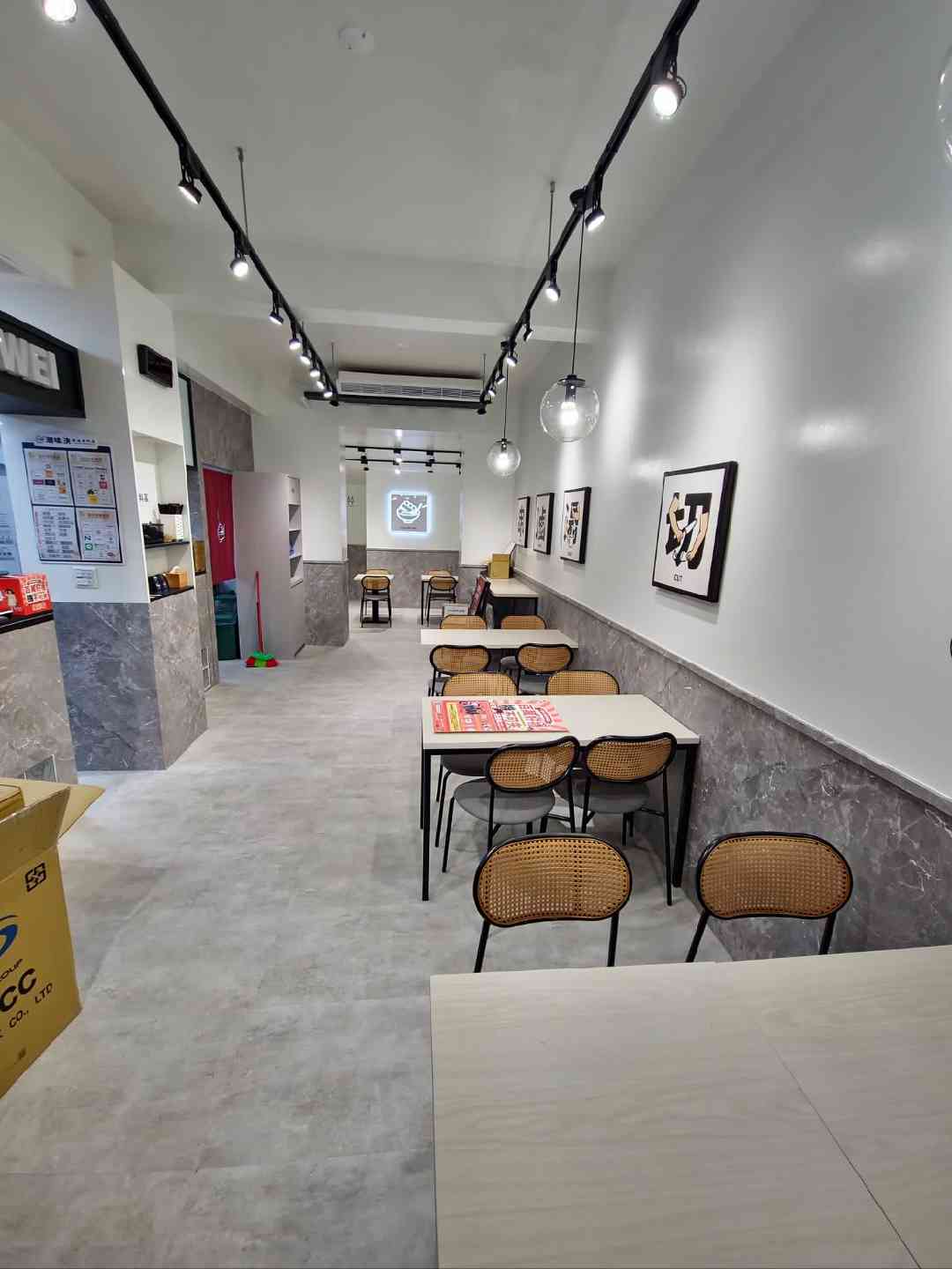 知名連鎖 平日中午兼職（周週休二日含例假日）