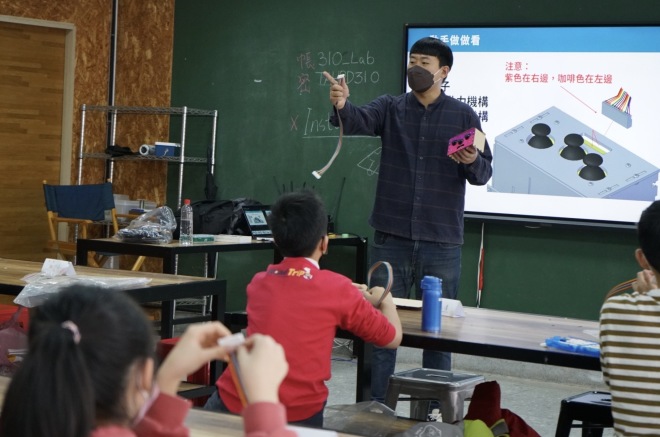 《桃園》 [桃園區] 國小素養教師(鐘點、跑班老師)