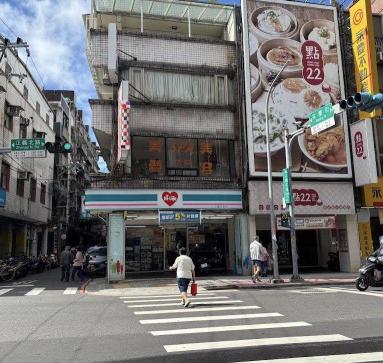 萊爾富 正義店 中班