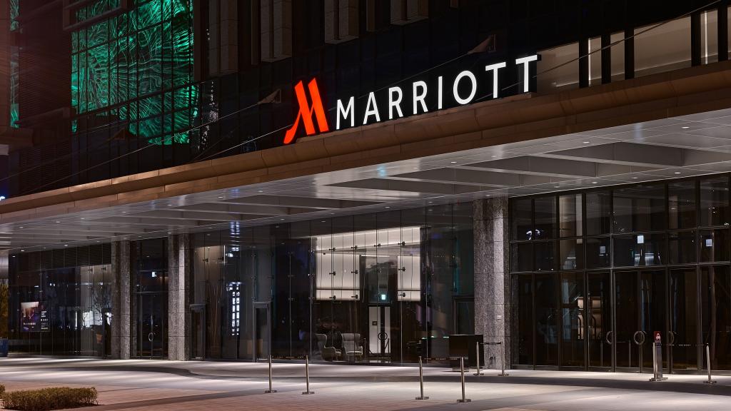 台北萬豪酒店 客務部 兼職貴賓廳接待