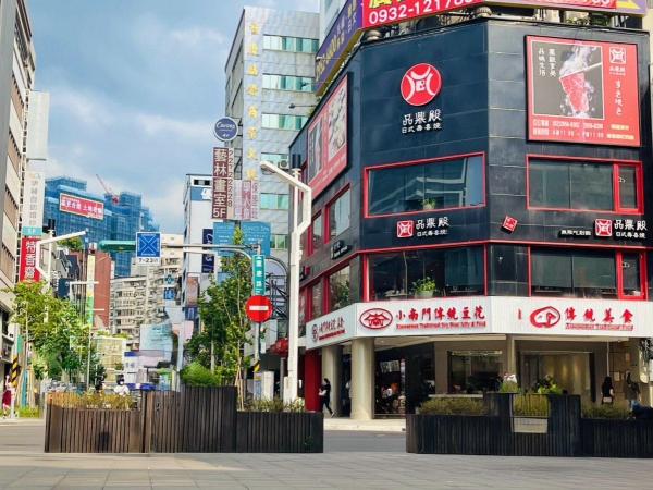 板橋店「晚班外場計時人員」