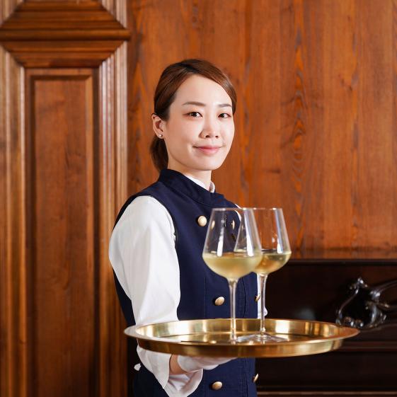 時薪$210-220 領檯帶位PT [老新台菜-十全店]