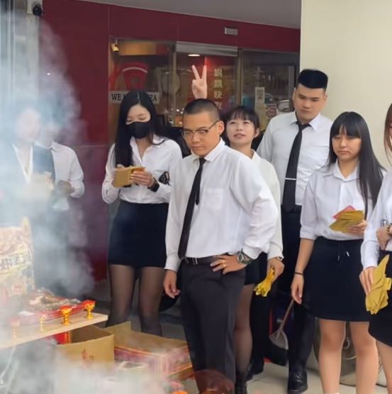 📢涼缺 會用手機就行 當鋪業務