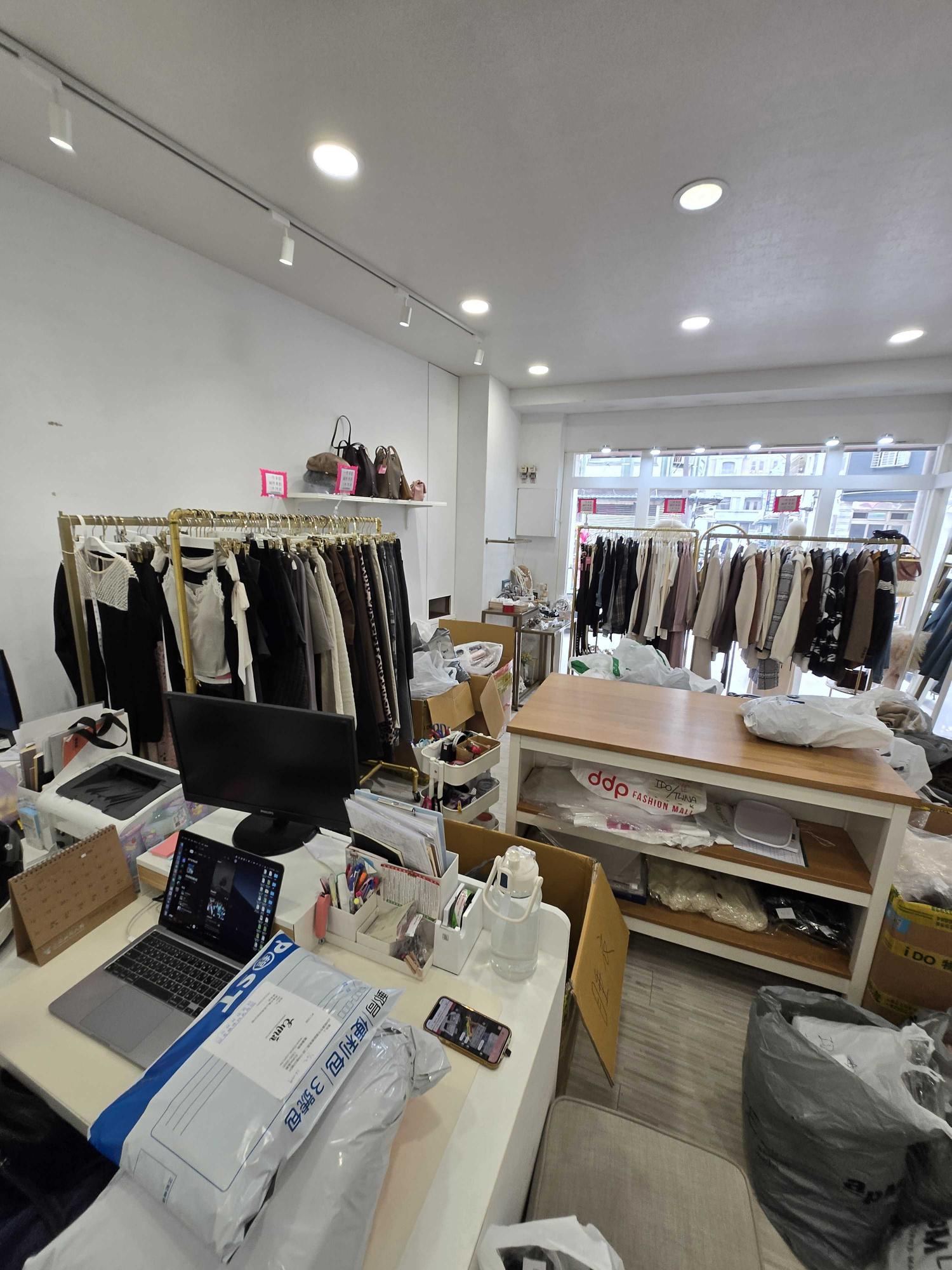 正韓網拍門市店員 上架小編 理貨入庫包裝出貨長期正式員工