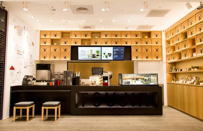 台中中友百貨辻利茶舖日本展快閃店員工