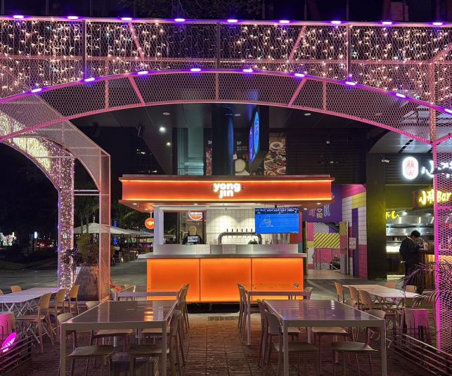 湧金啤酒信義店 公關