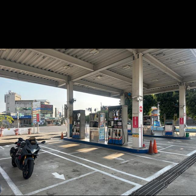 應徵。早班。0700-1500。晚班各一個