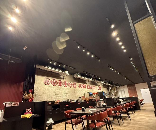 左連鎖餐廳找工讀時薪200～250元（老闆不囉嗦，敢付出就敢給）