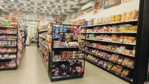 雜貨店門市收銀、補貨人員（有超商、全聯、百貨賣場等工作經驗者佳）