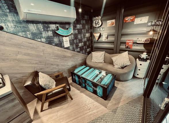 汽車銷售業務數名，不懂車想賺錢肯學習即可！上班時間彈性！