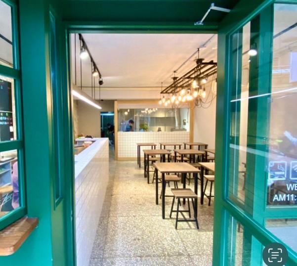 南港軟體園區 - 餐飲外場 （時薪230起附餐）