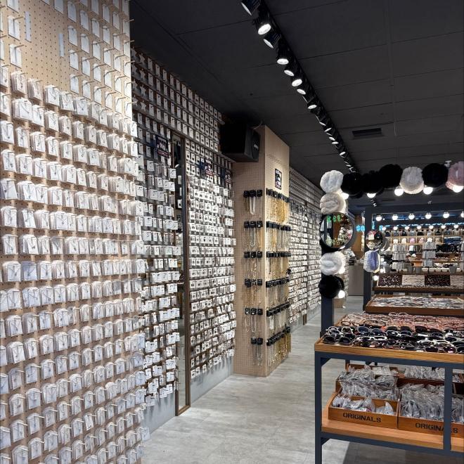 可愛飾品小物/應徵人員中（淡水門市）