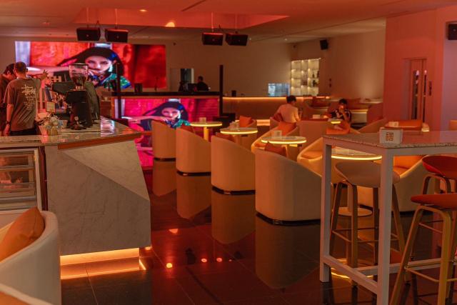 橙店夜酒櫃檯會計