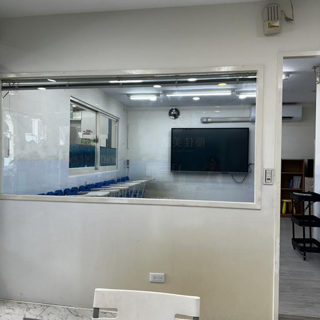 兼職英文櫃檯行政