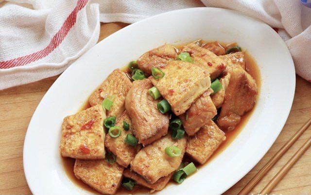 🔥 炒飯店徵工讀生（內外場）