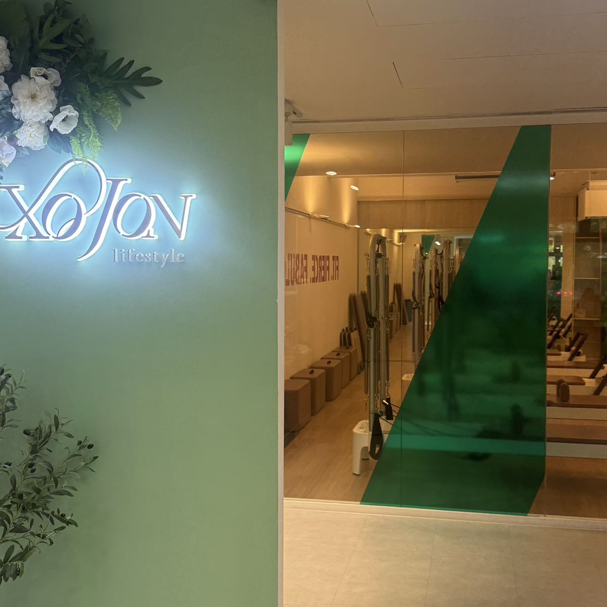 （內湖）大直運動場館櫃檯行政人員