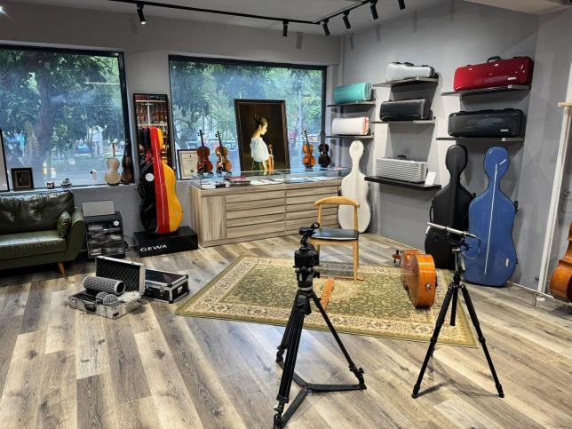 喜弦提琴｜門市行政助理